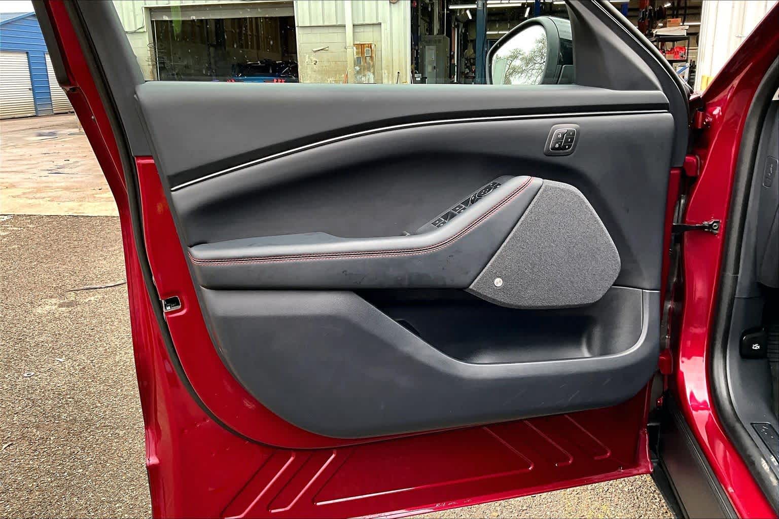 2025 Ford Mustang Mach-E