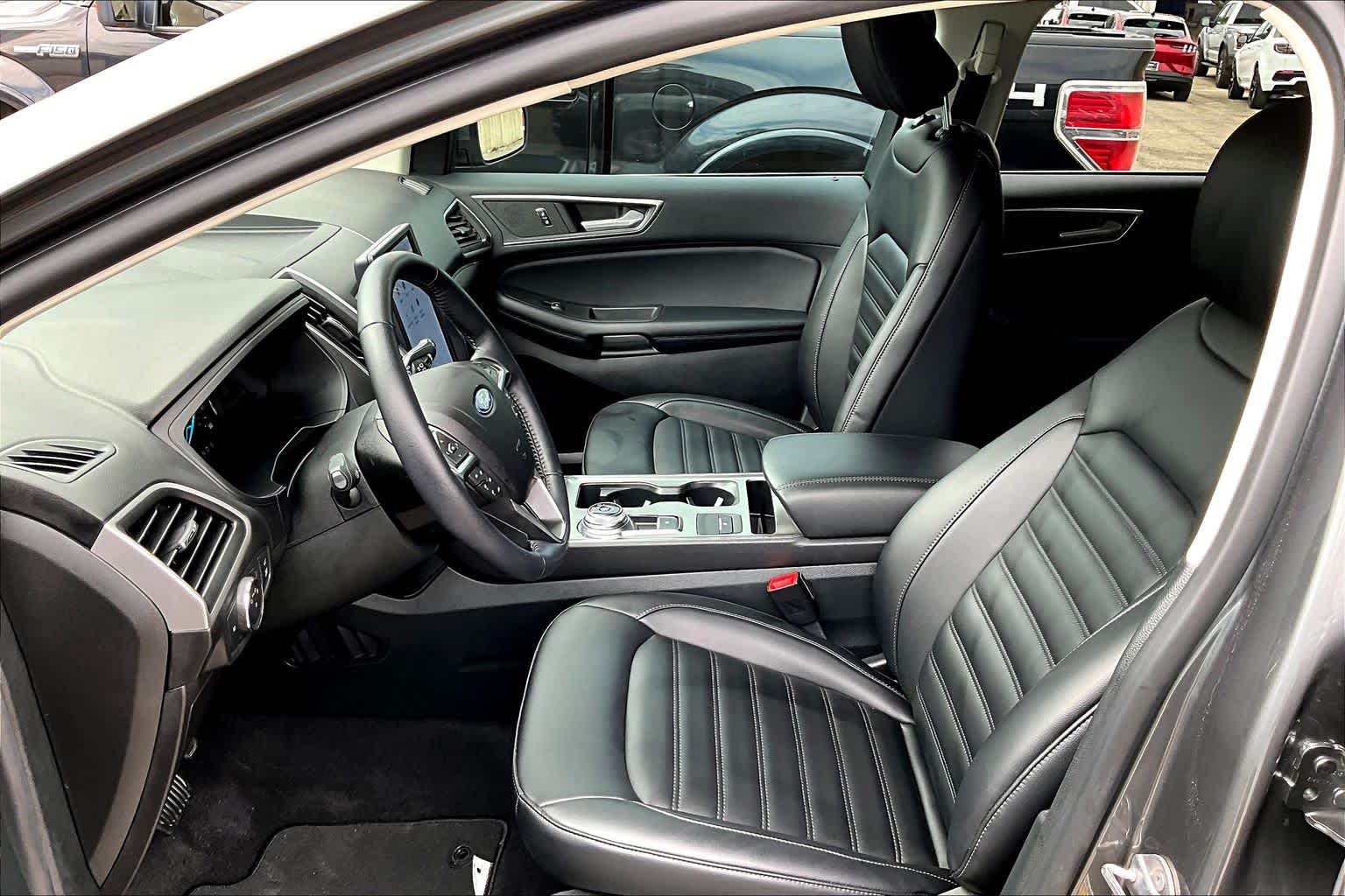 2022 Ford Edge