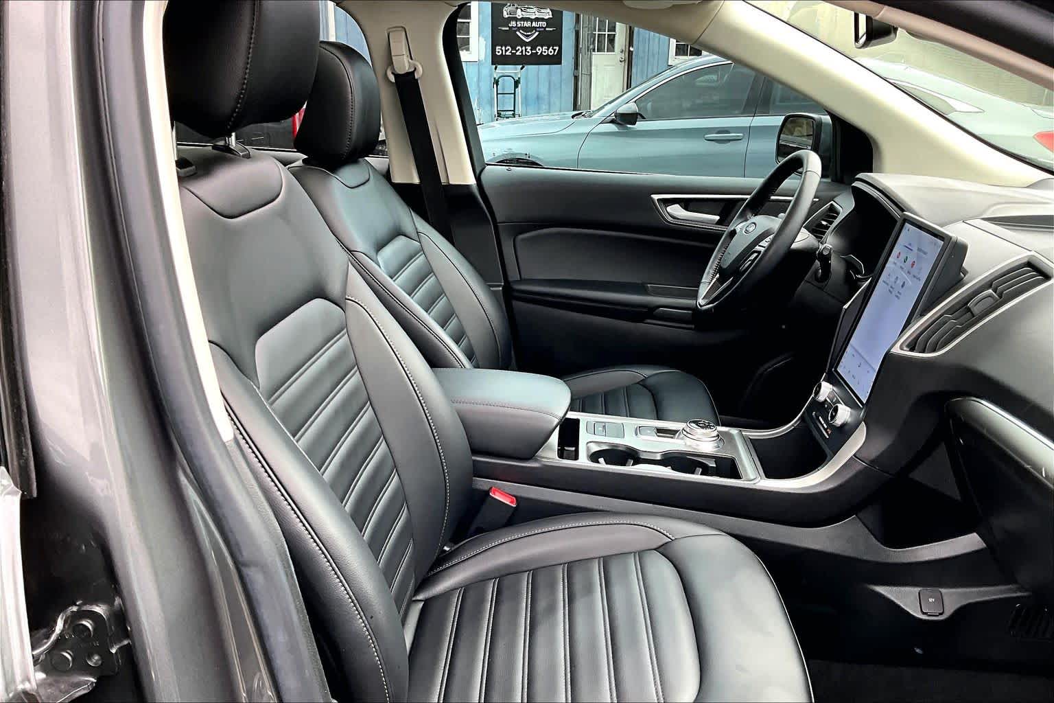 2022 Ford Edge