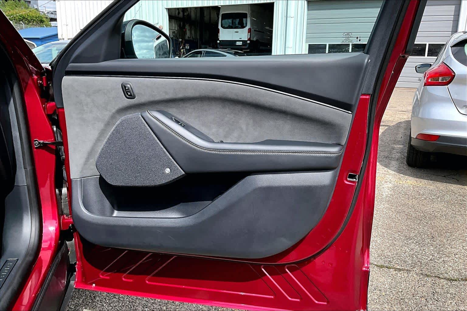 2025 Ford Mustang Mach-E
