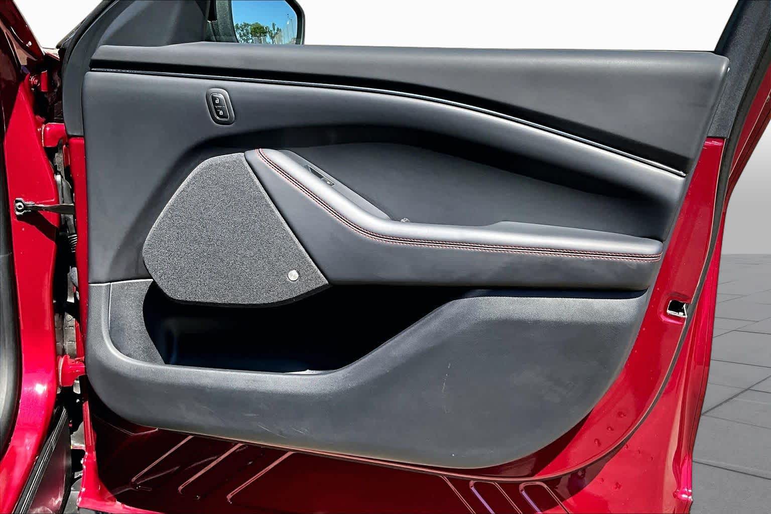2025 Ford Mustang Mach-E