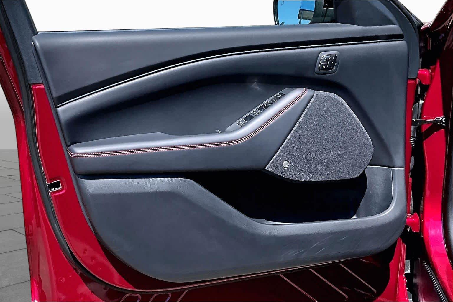 2025 Ford Mustang Mach-E