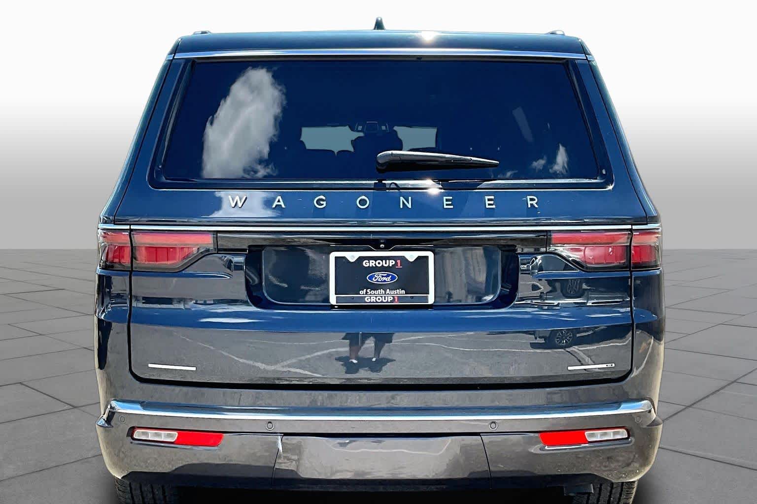 2022 Jeep Wagoneer