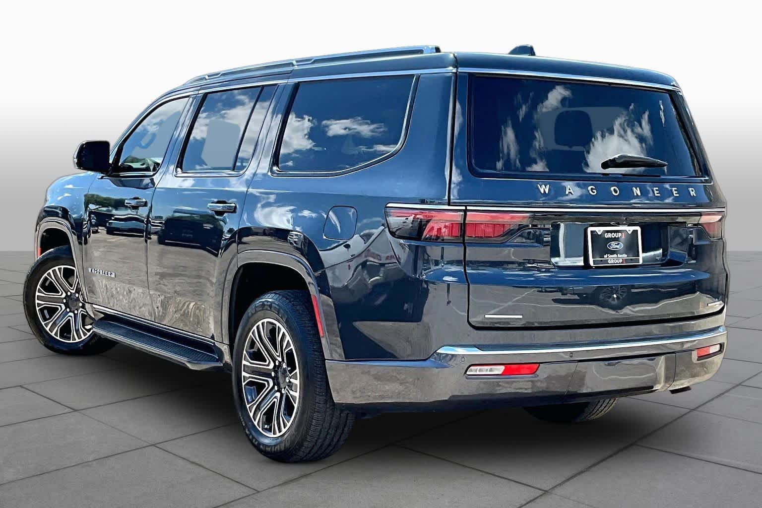 2022 Jeep Wagoneer