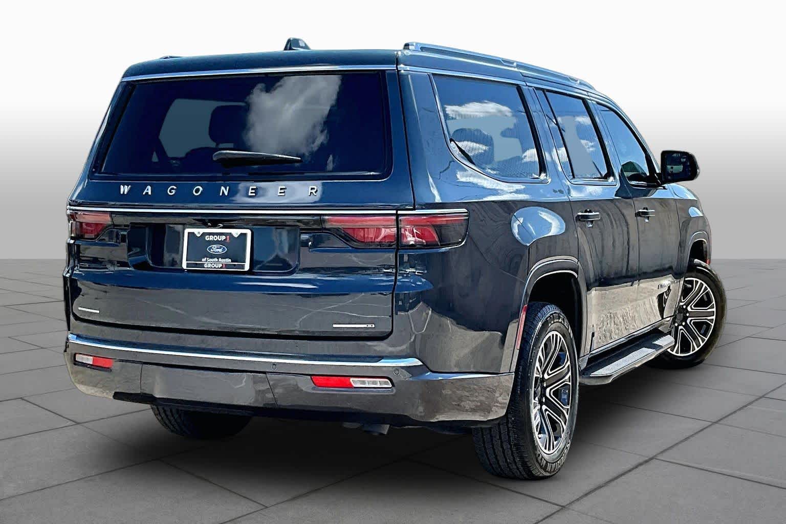 2022 Jeep Wagoneer
