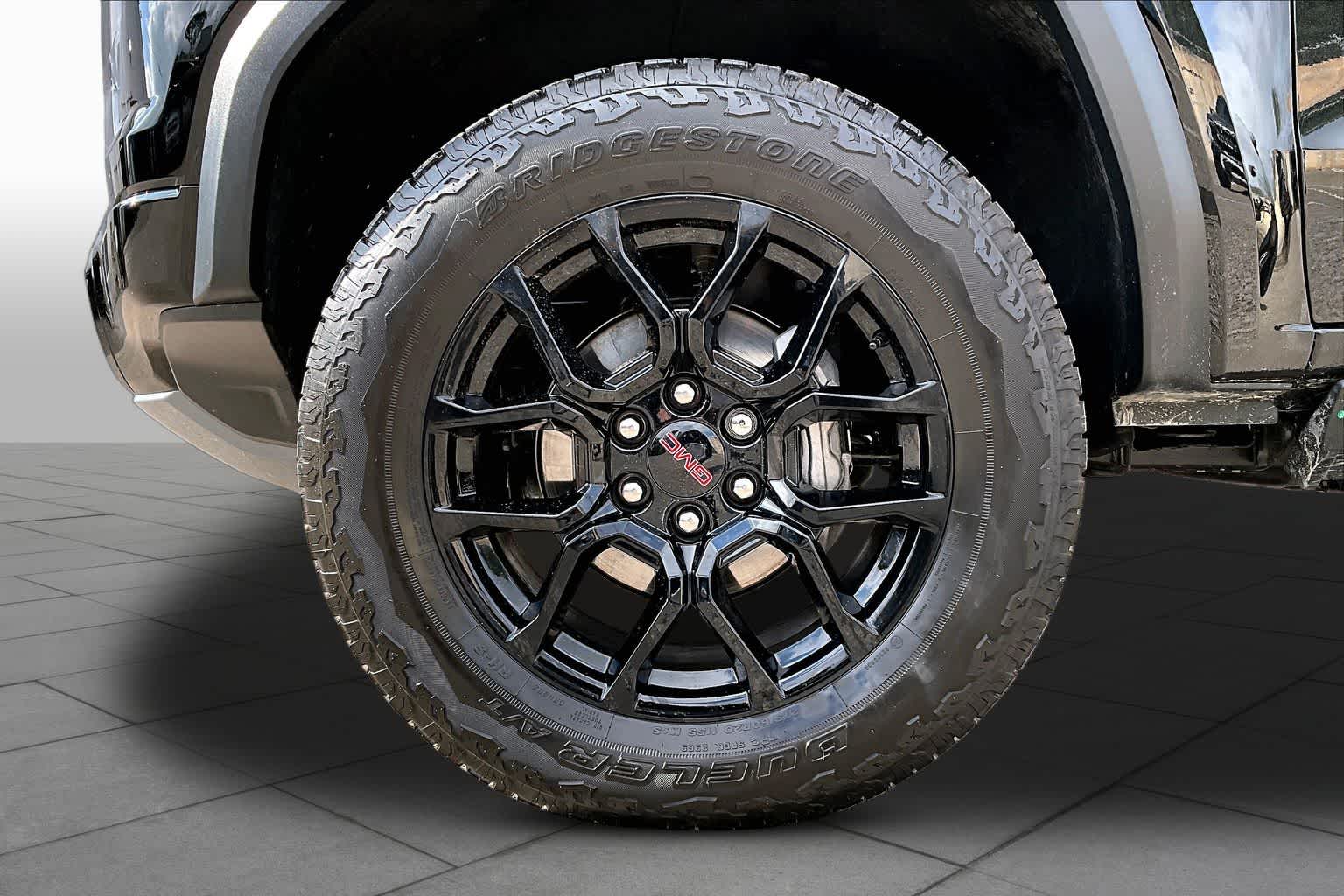 2025 GMC Canyon