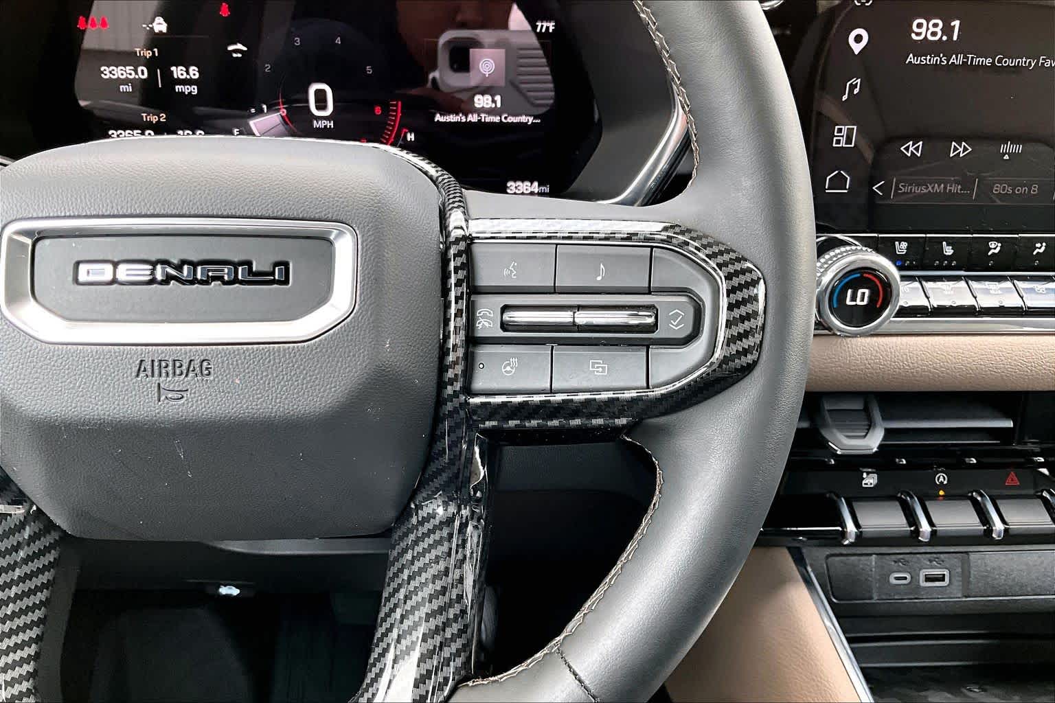 2025 GMC Canyon