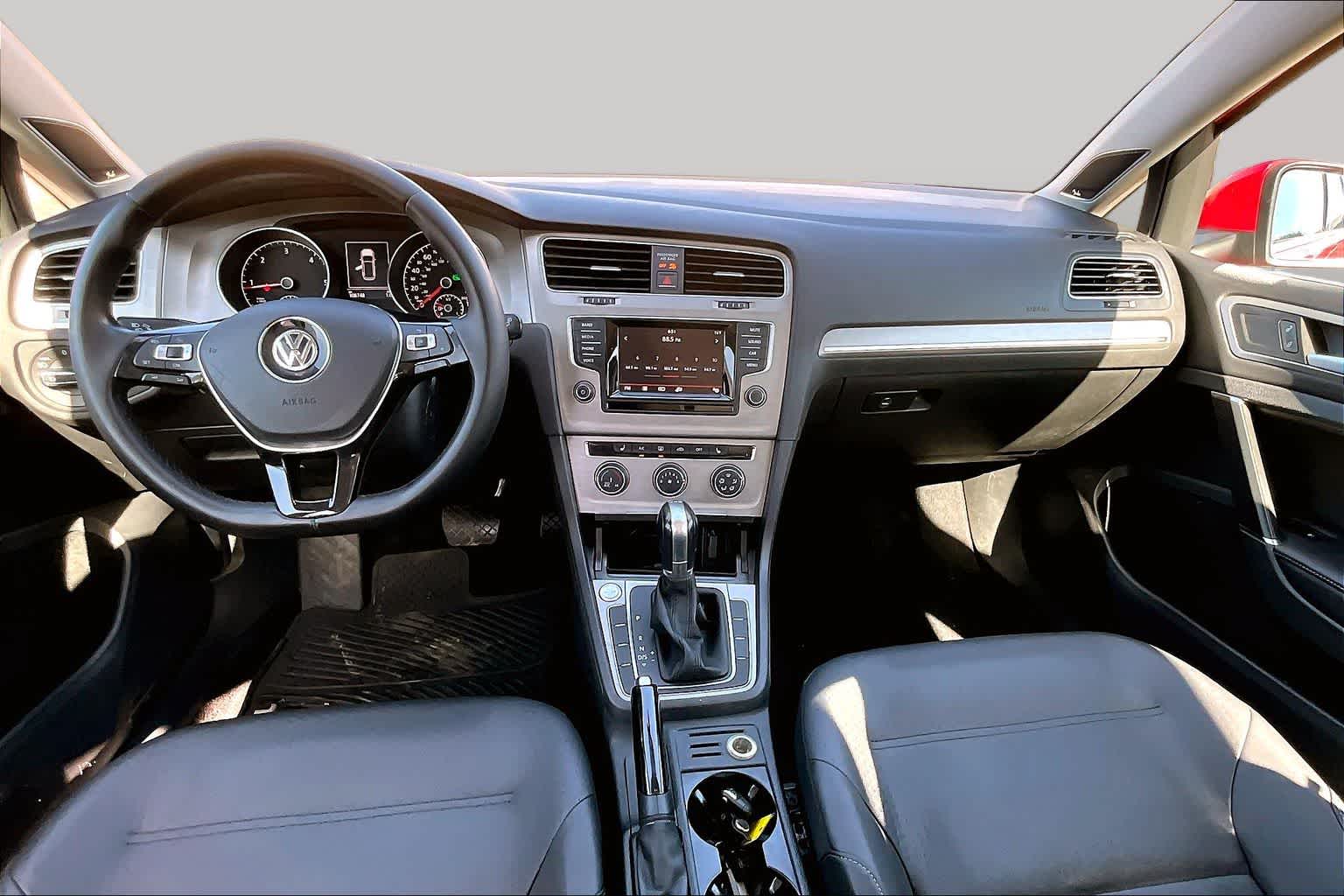 2015 Volkswagen Golf SportWagen