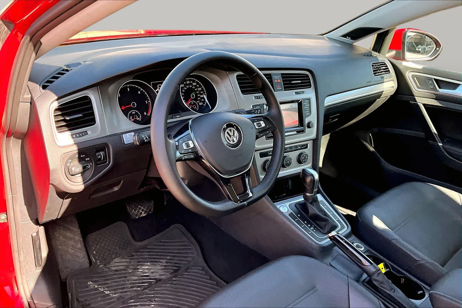 2015 Volkswagen Golf SportWagen