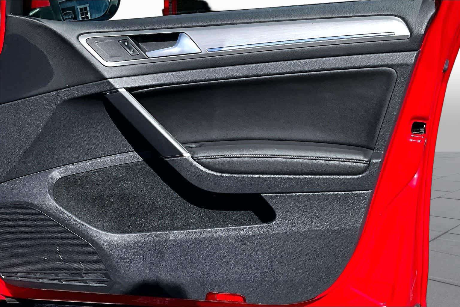 2015 Volkswagen Golf SportWagen