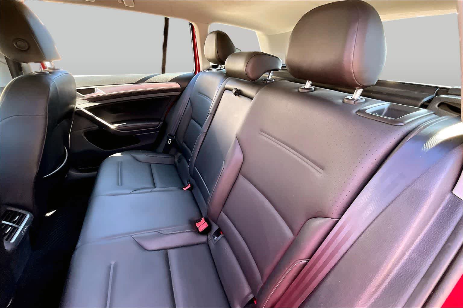 2015 Volkswagen Golf SportWagen