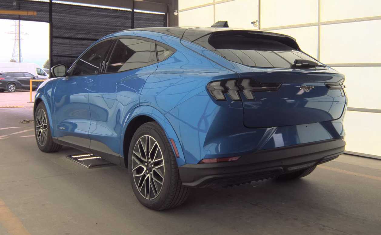 2025 Ford Mustang Mach-E