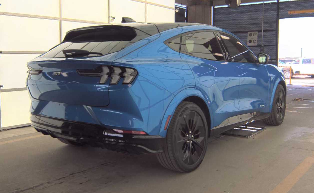 2025 Ford Mustang Mach-E