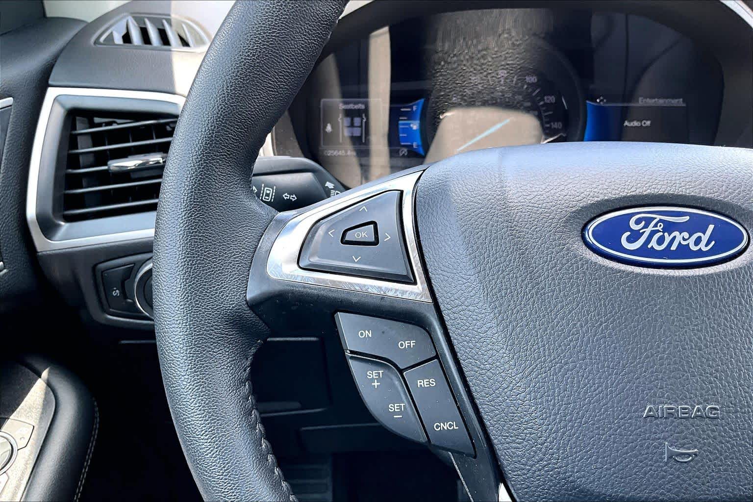 2024 Ford Edge