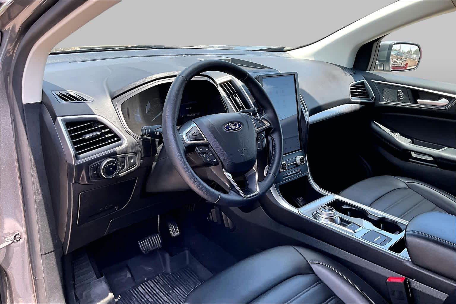 2024 Ford Edge