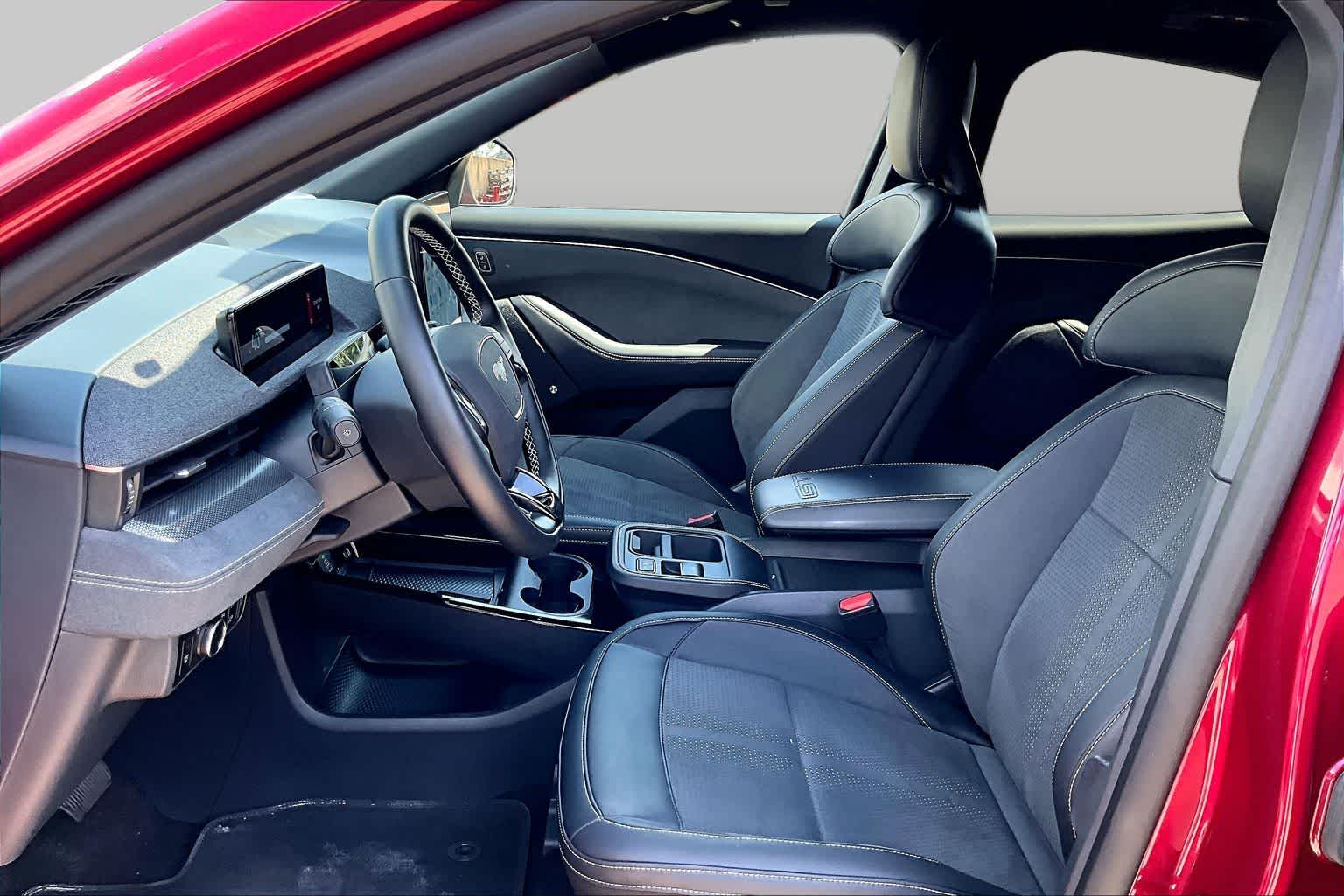 2025 Ford Mustang Mach-E