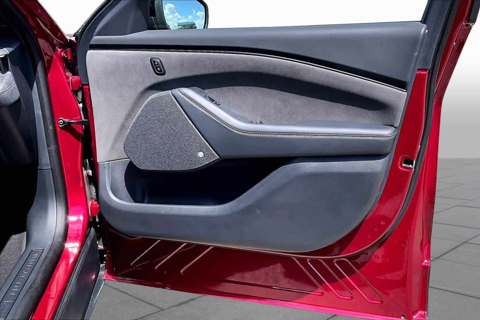 2025 Ford Mustang Mach-E
