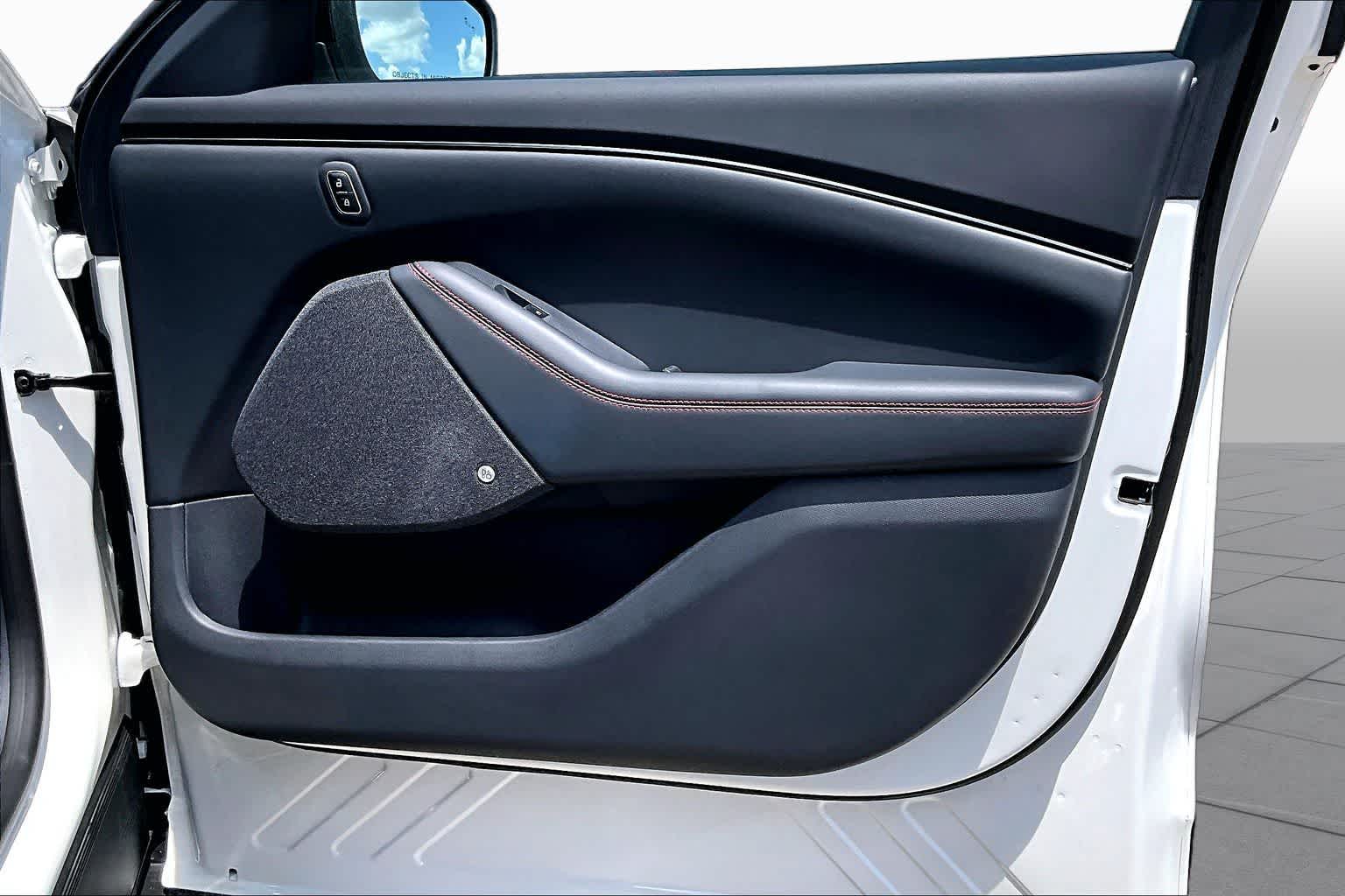 2025 Ford Mustang Mach-E
