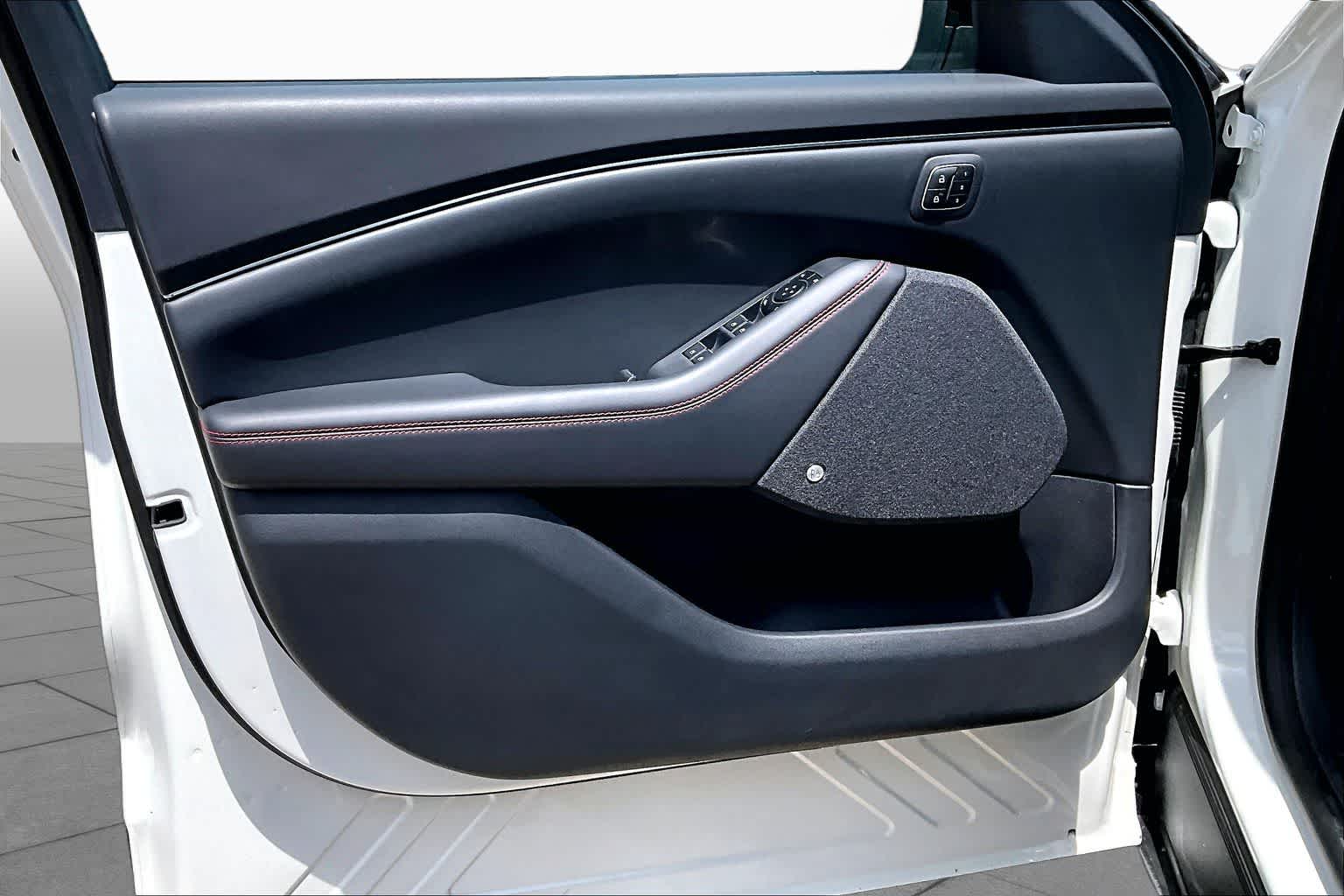 2025 Ford Mustang Mach-E