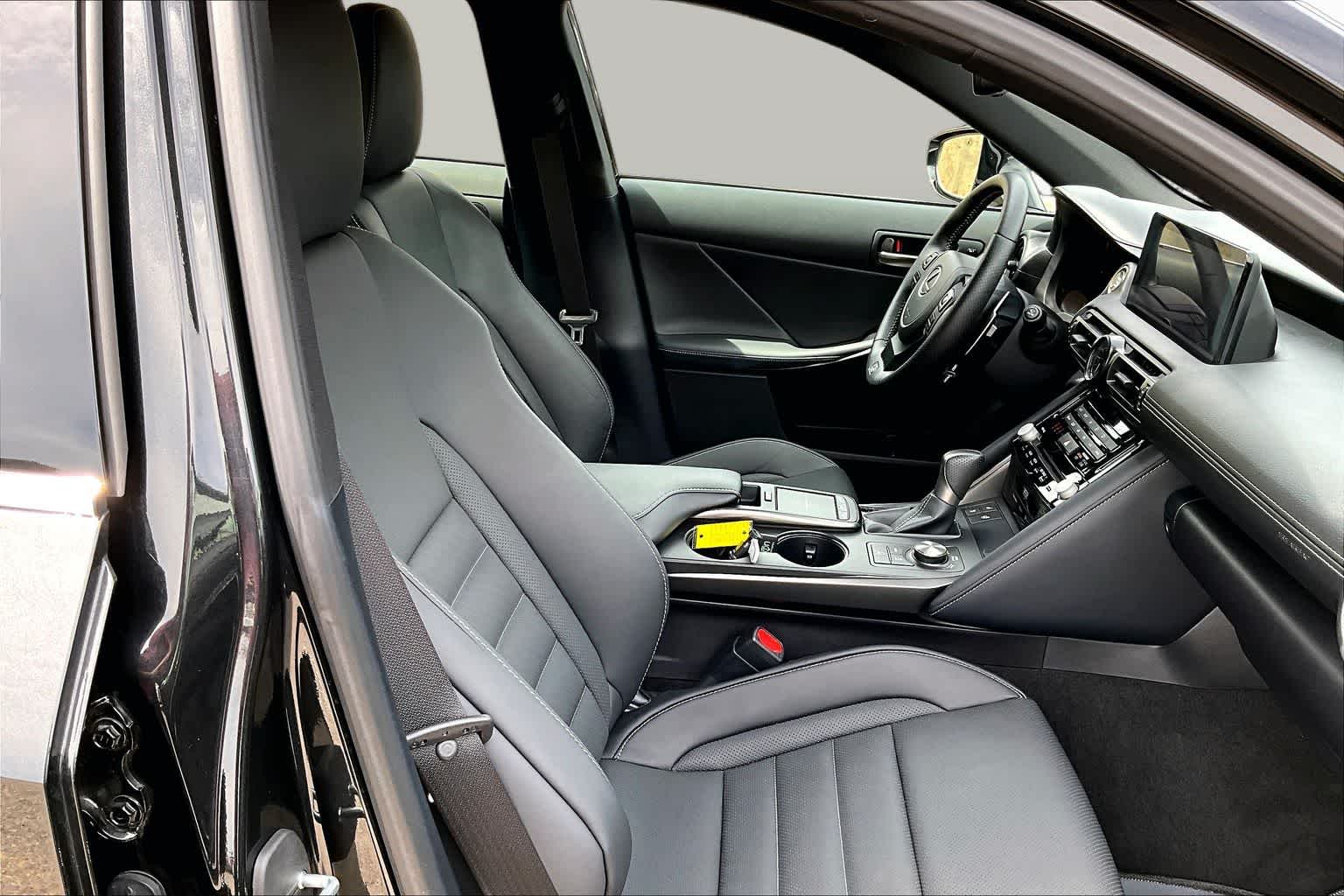 2023 Lexus IS 350