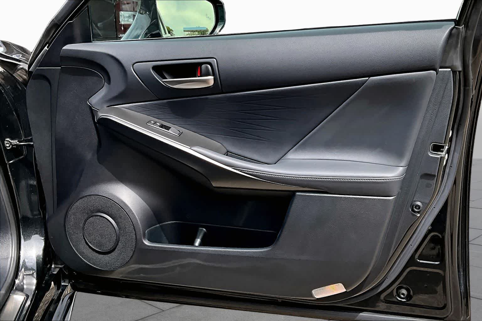 2023 Lexus IS 350