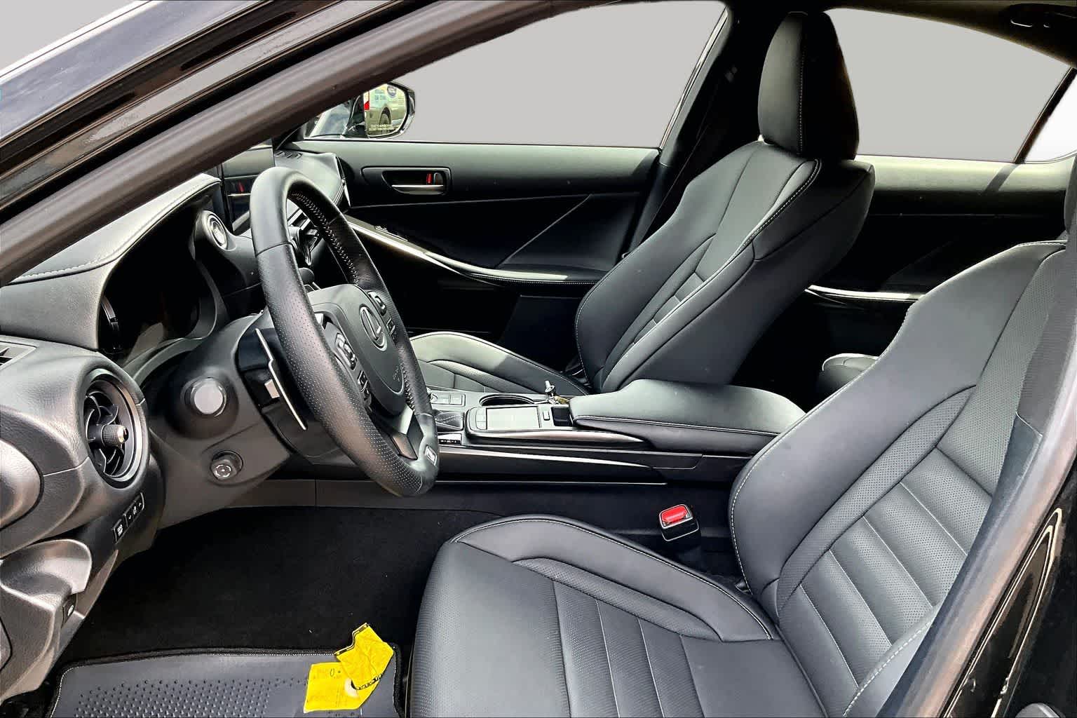 2023 Lexus IS 350