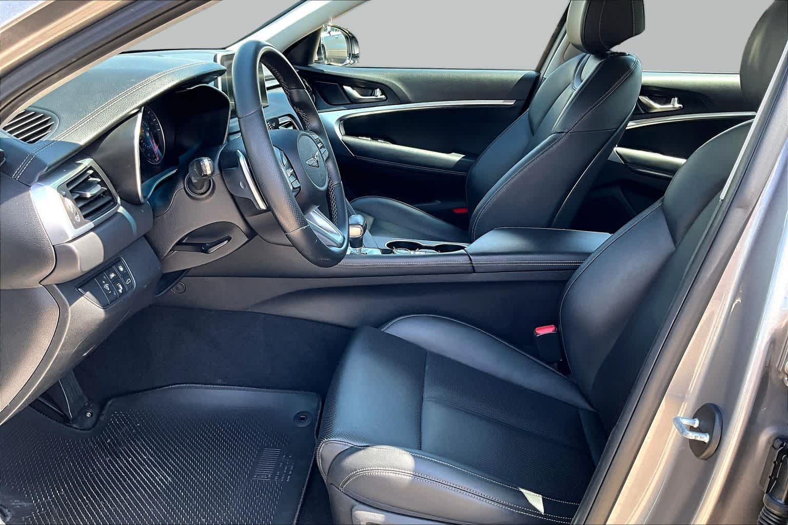 2020 Genesis G70