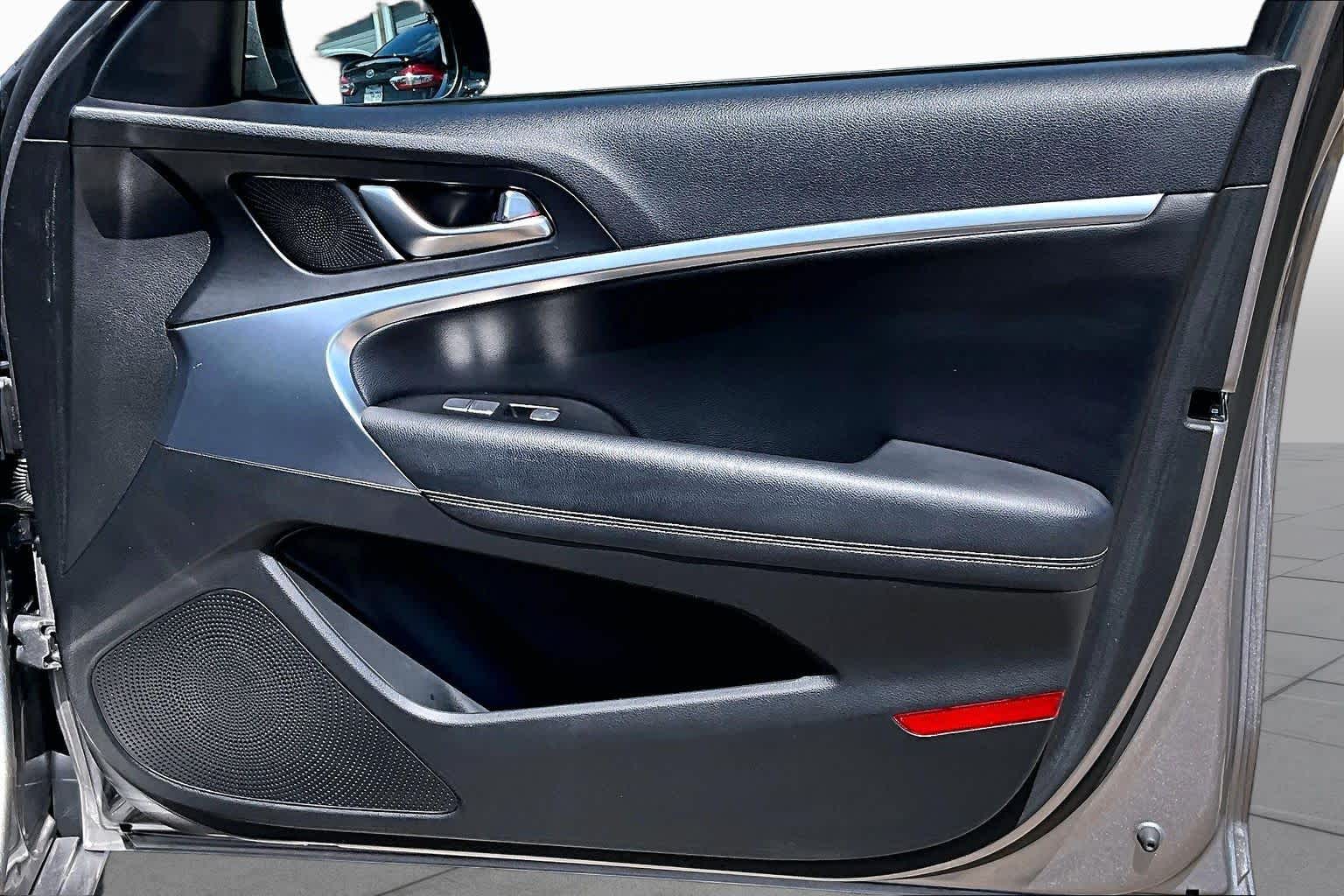 2020 Genesis G70