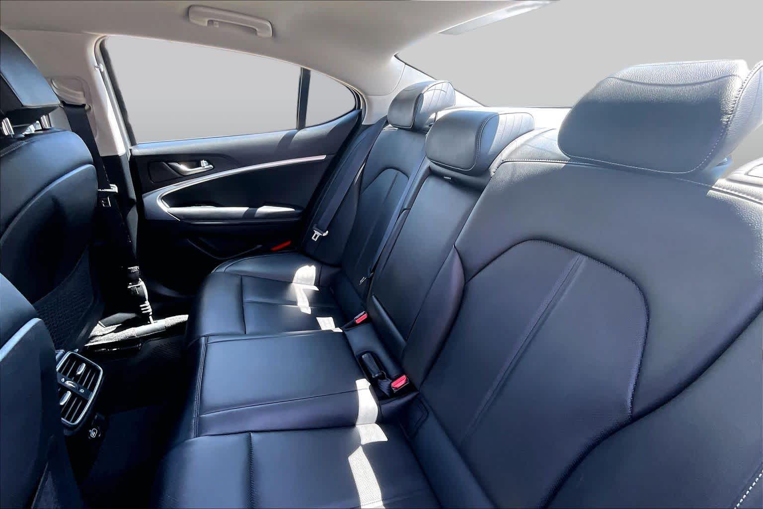 2020 Genesis G70