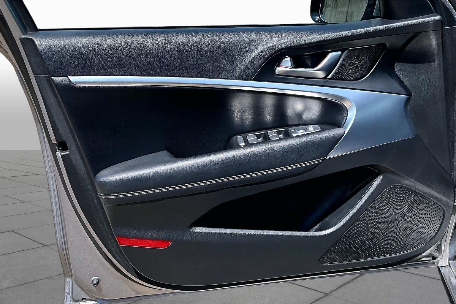 2020 Genesis G70