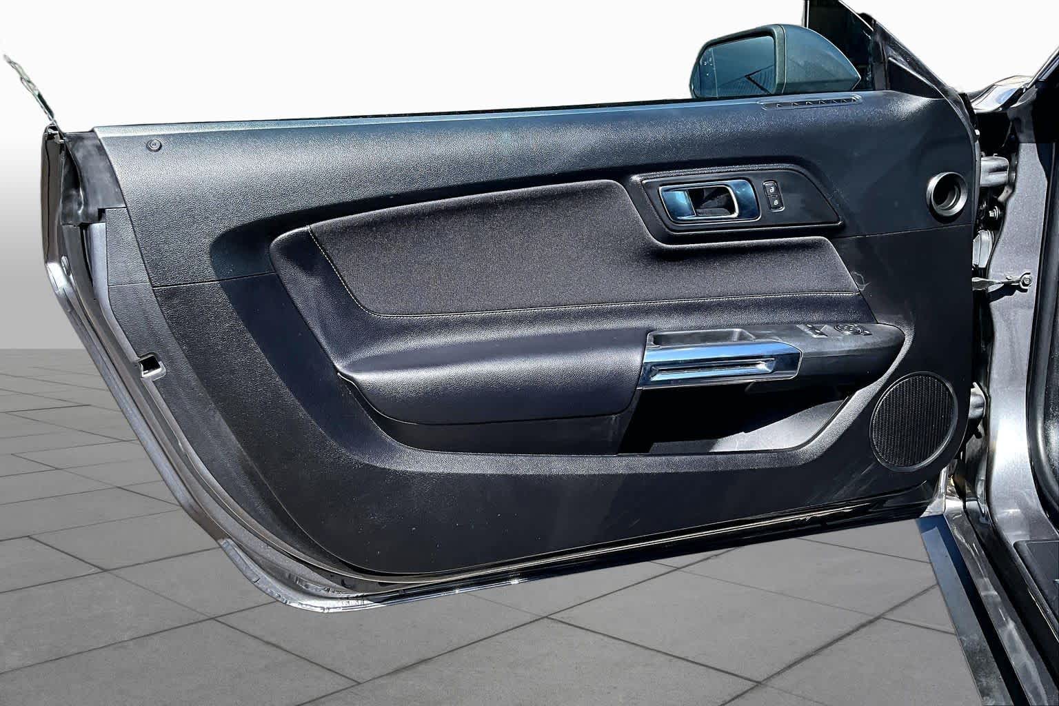 2021 Ford Mustang