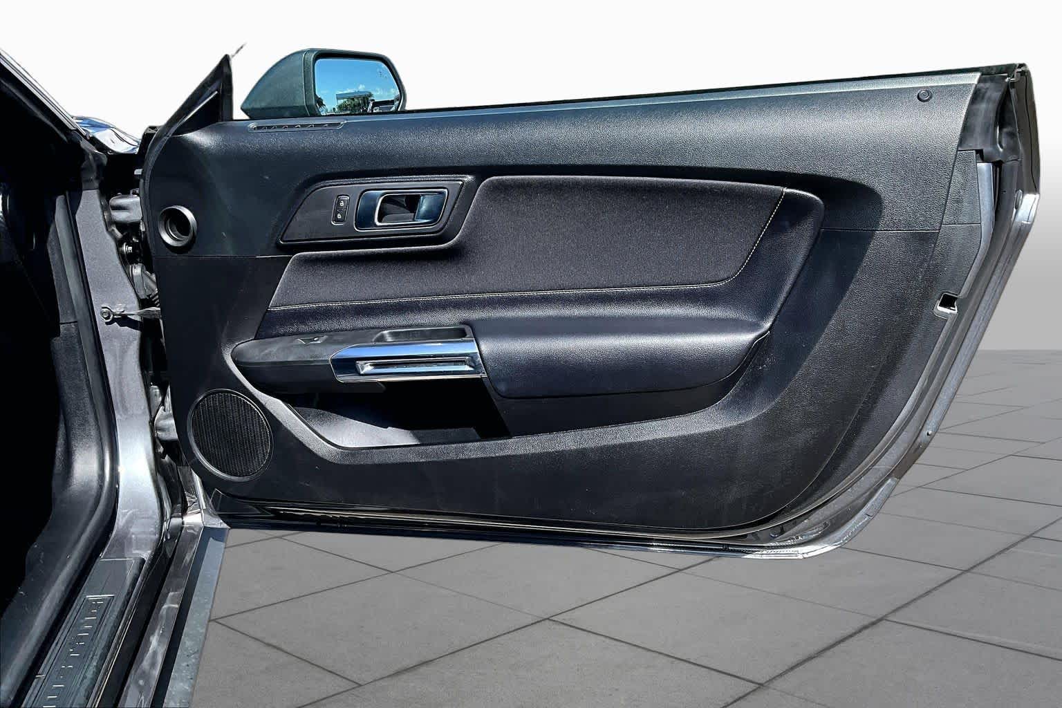 2021 Ford Mustang