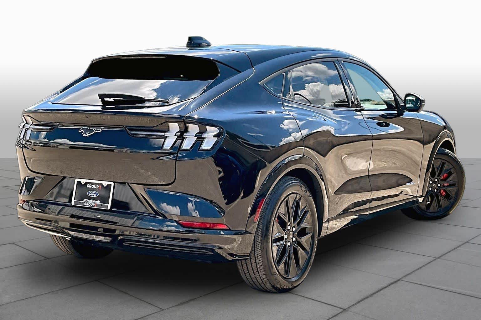 2025 Ford Mustang Mach-E