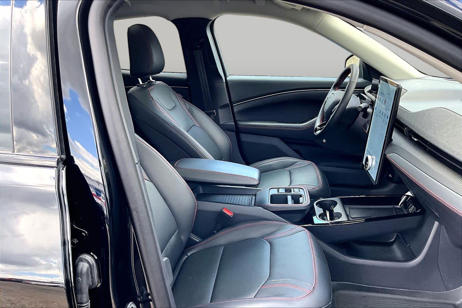 2025 Ford Mustang Mach-E