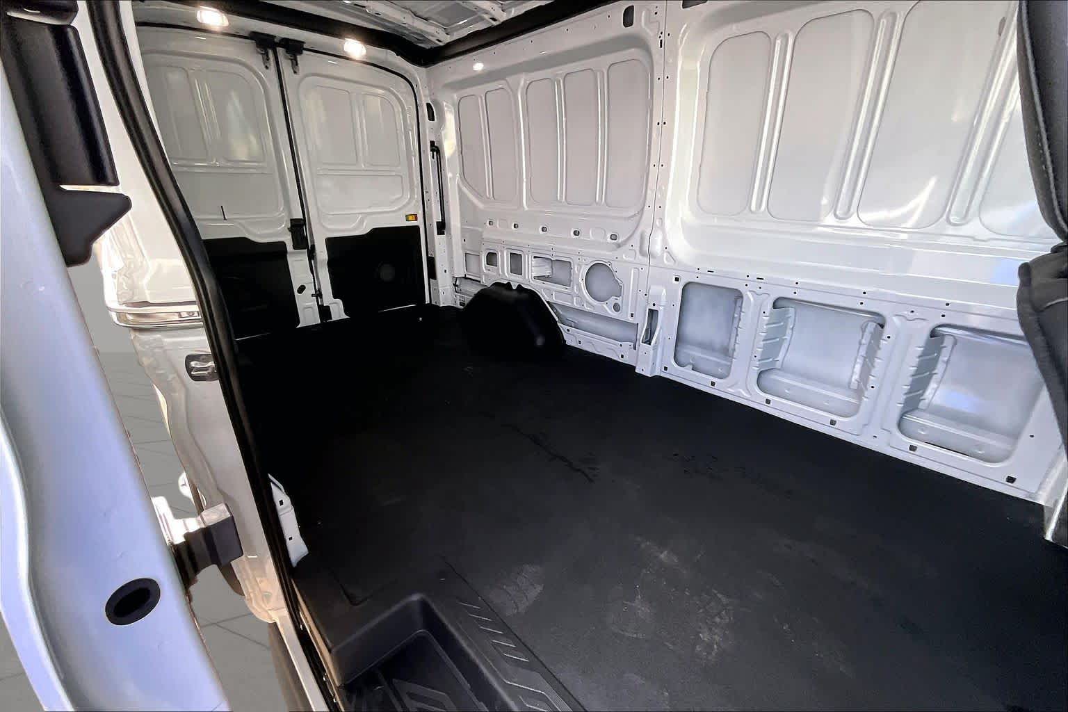 2025 Ford Transit Cargo Van
