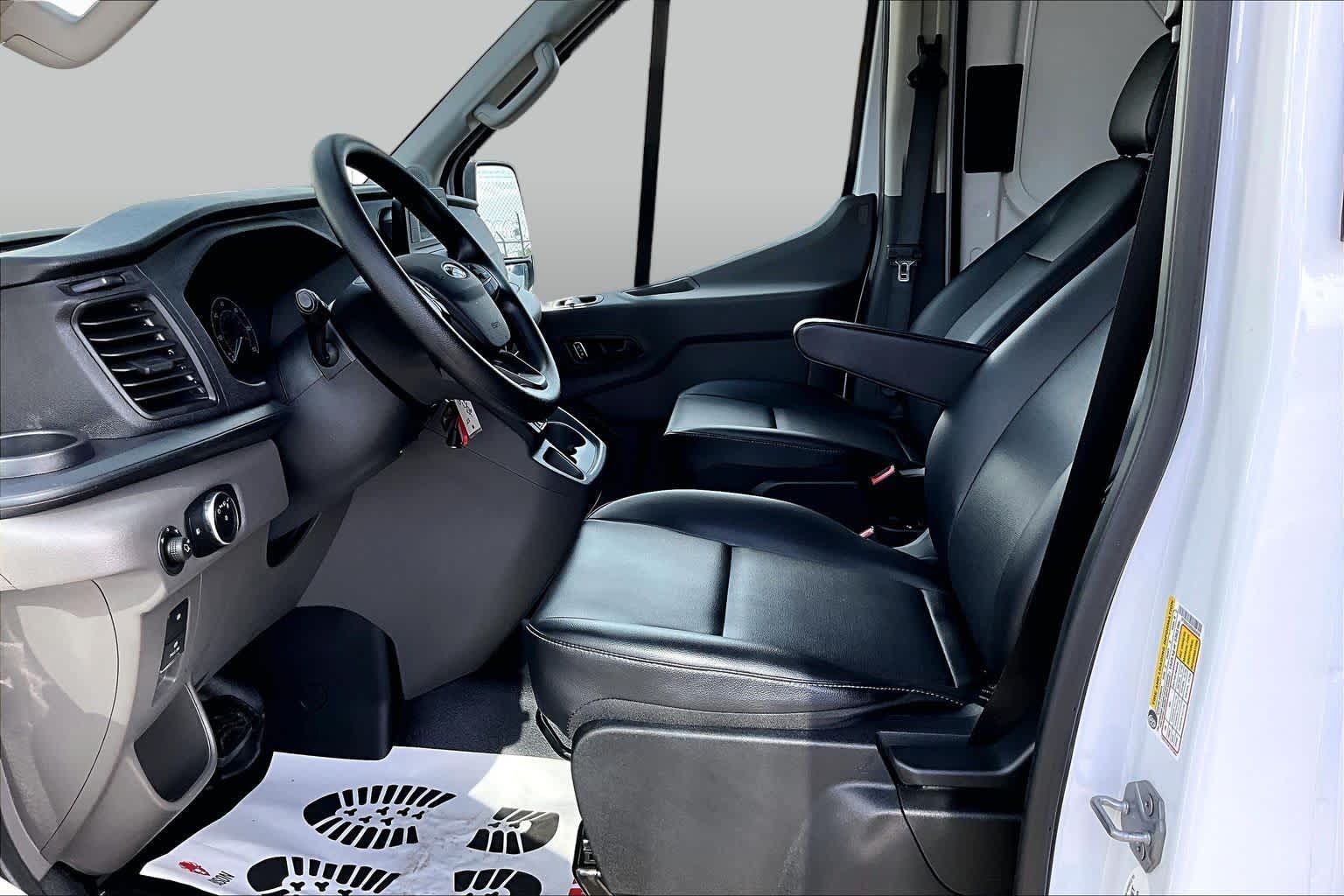 2025 Ford Transit Cargo Van