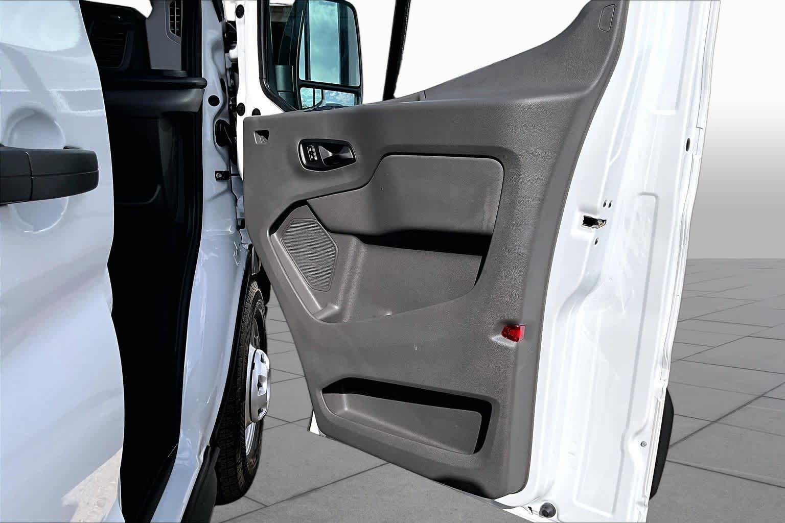 2025 Ford Transit Cargo Van