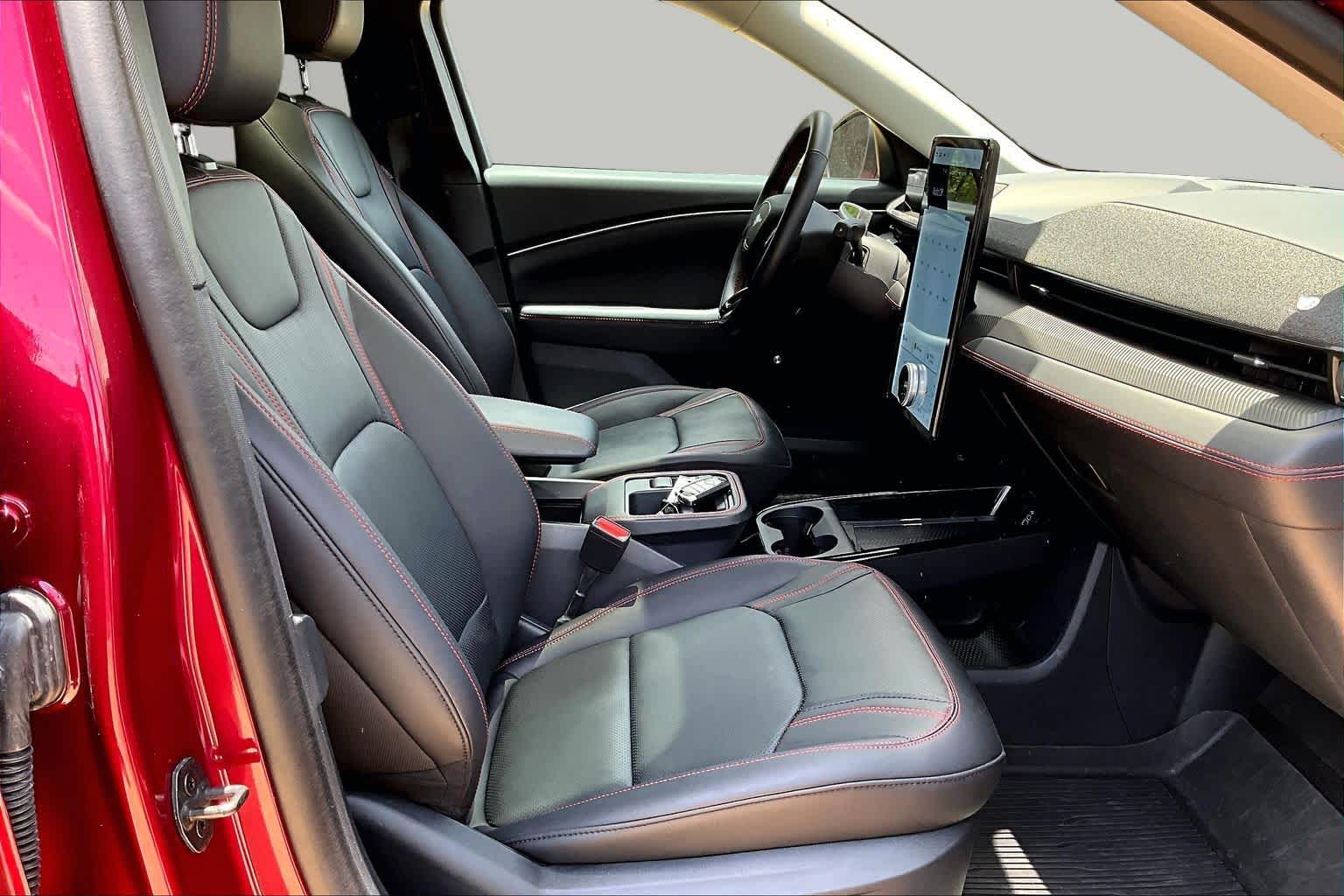 2025 Ford Mustang Mach-E