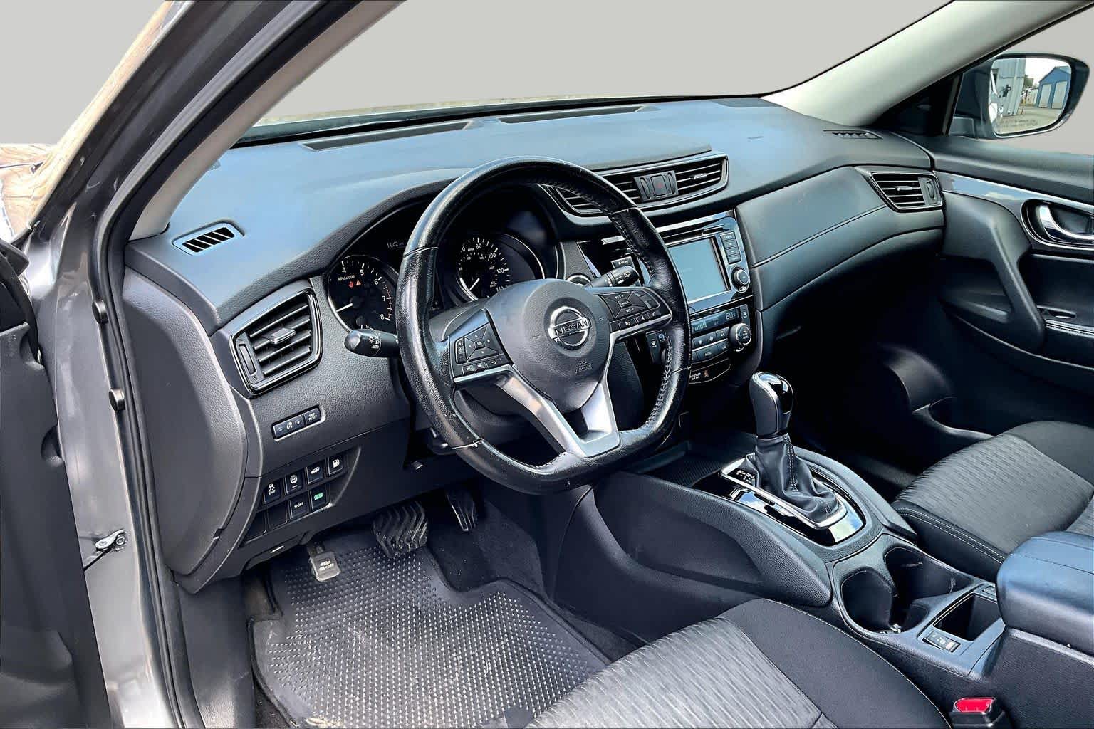 2020 Nissan Rogue