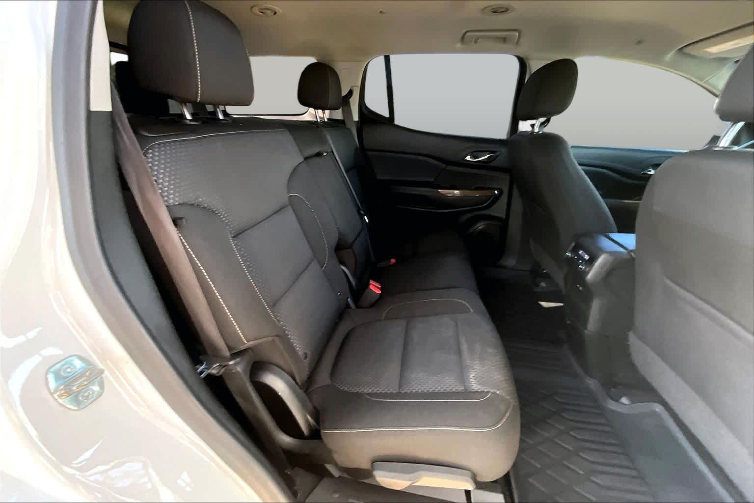 2022 GMC Acadia