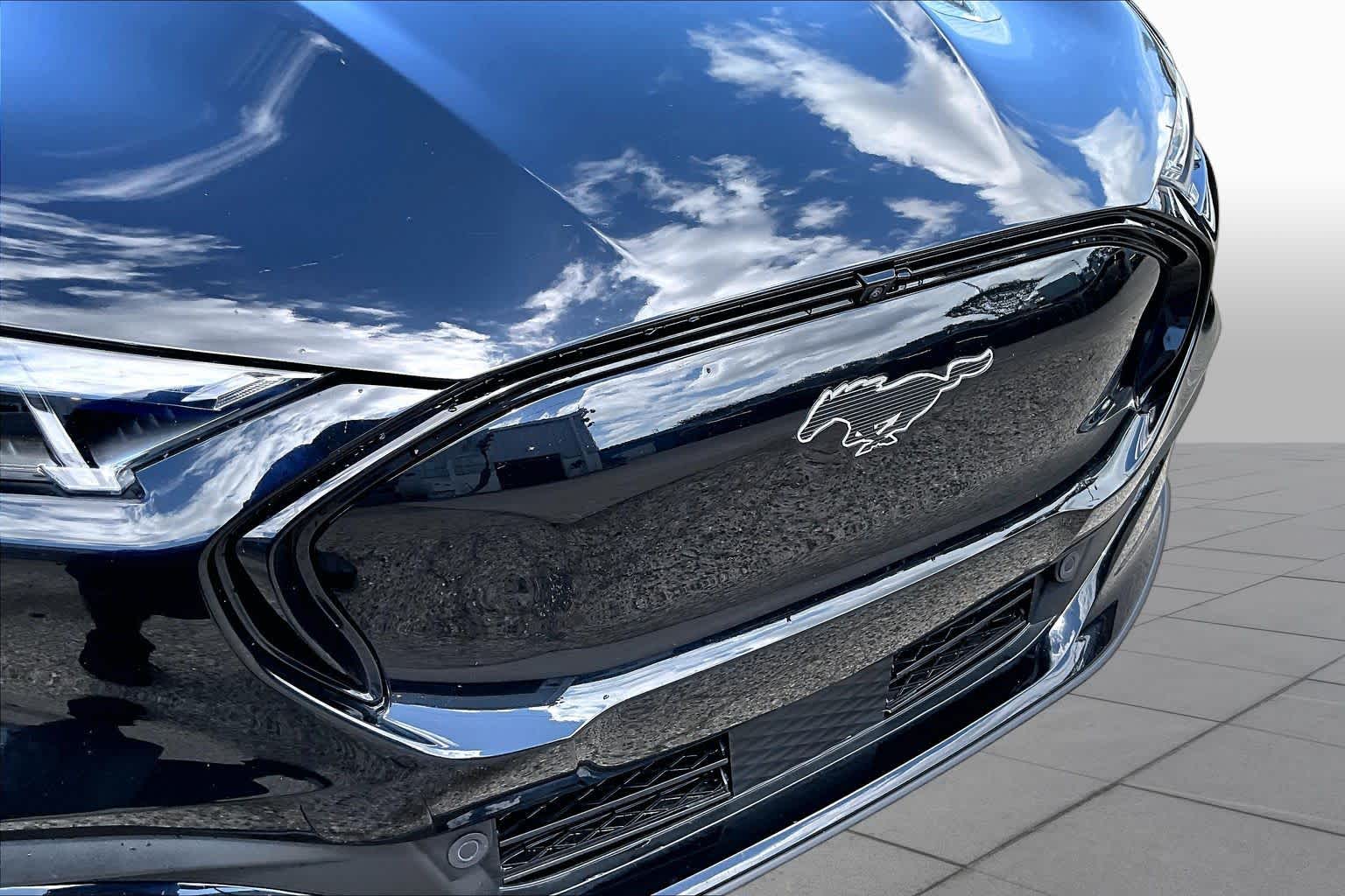 2025 Ford Mustang Mach-E