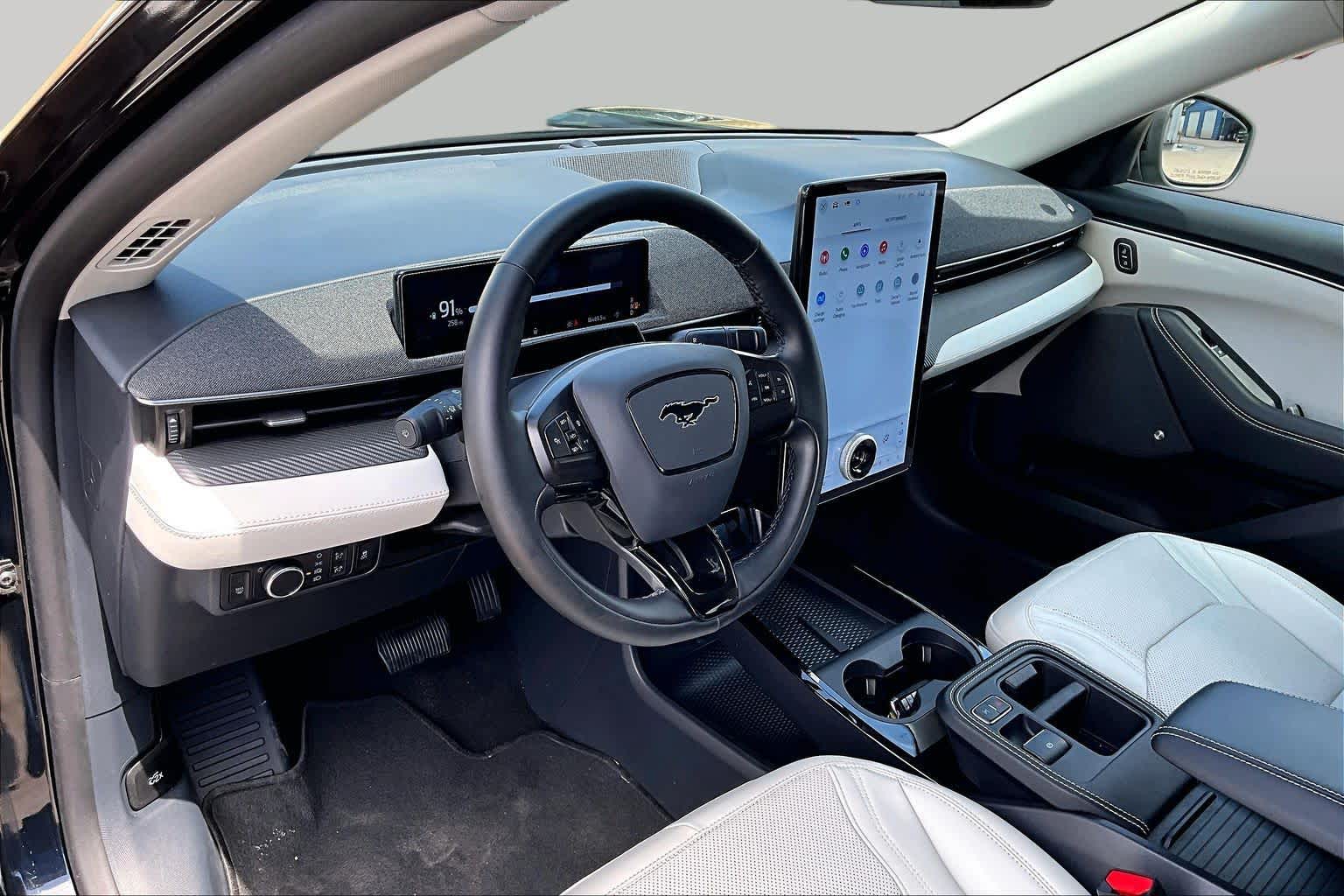 2025 Ford Mustang Mach-E