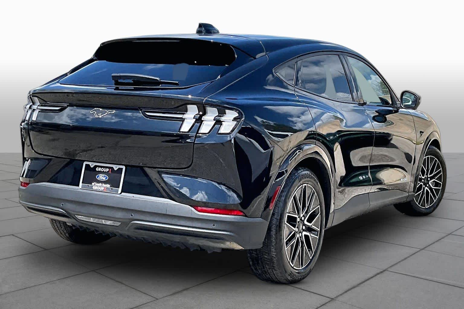 2025 Ford Mustang Mach-E