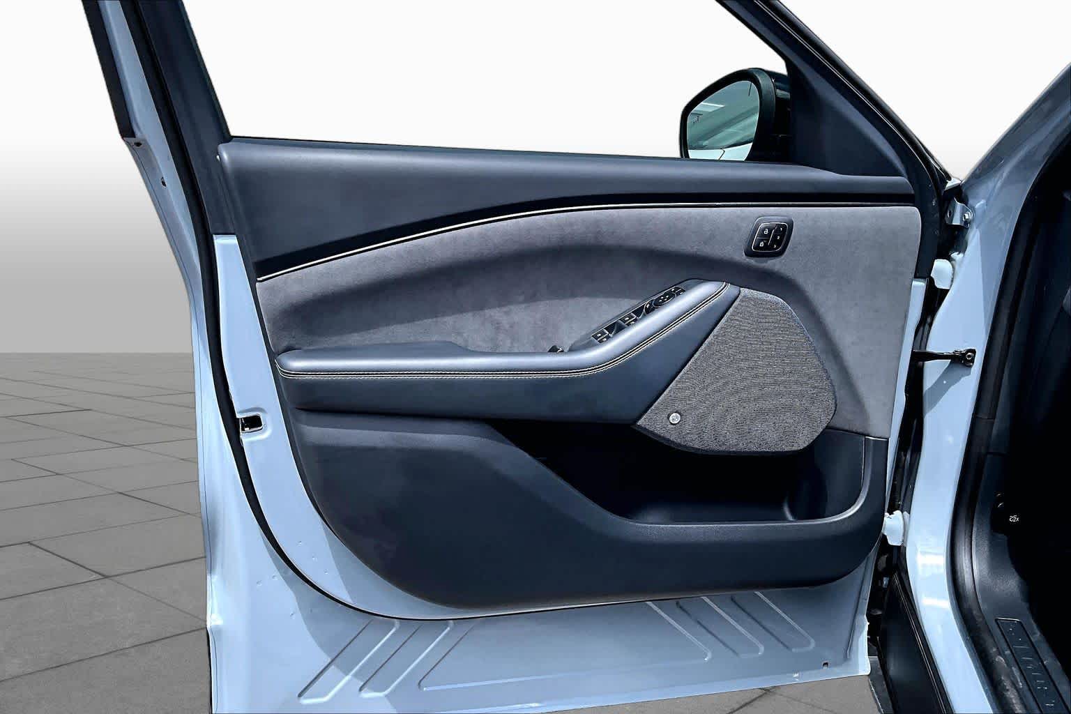 2025 Ford Mustang Mach-E
