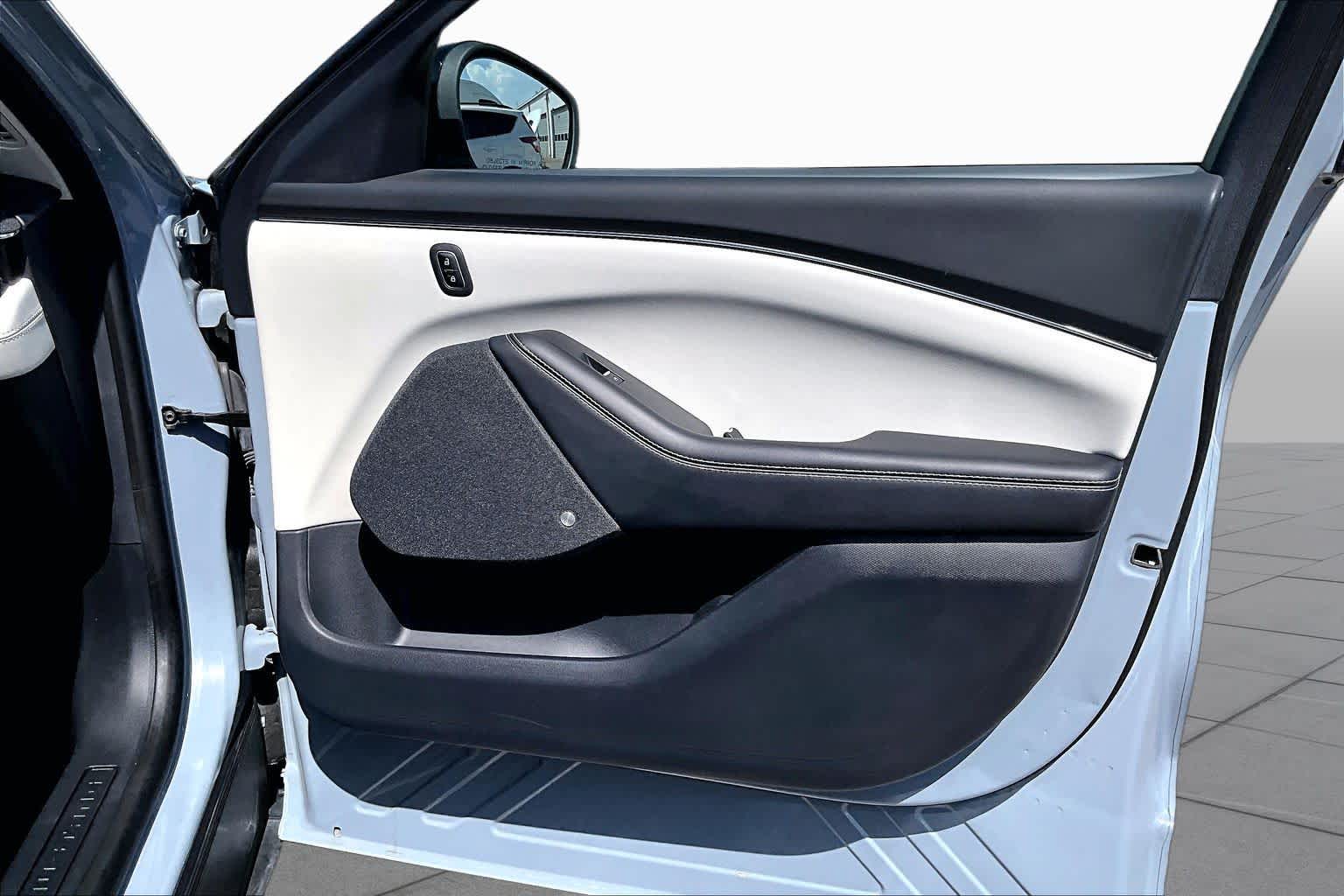 2025 Ford Mustang Mach-E
