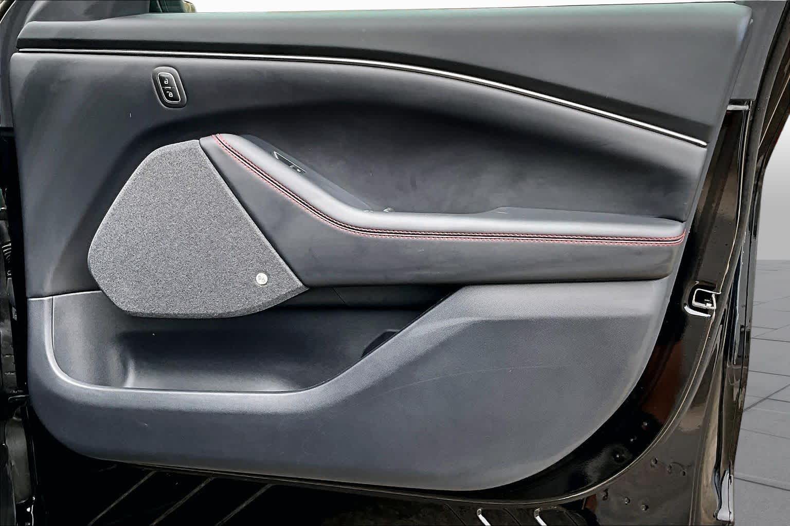 2025 Ford Mustang Mach-E