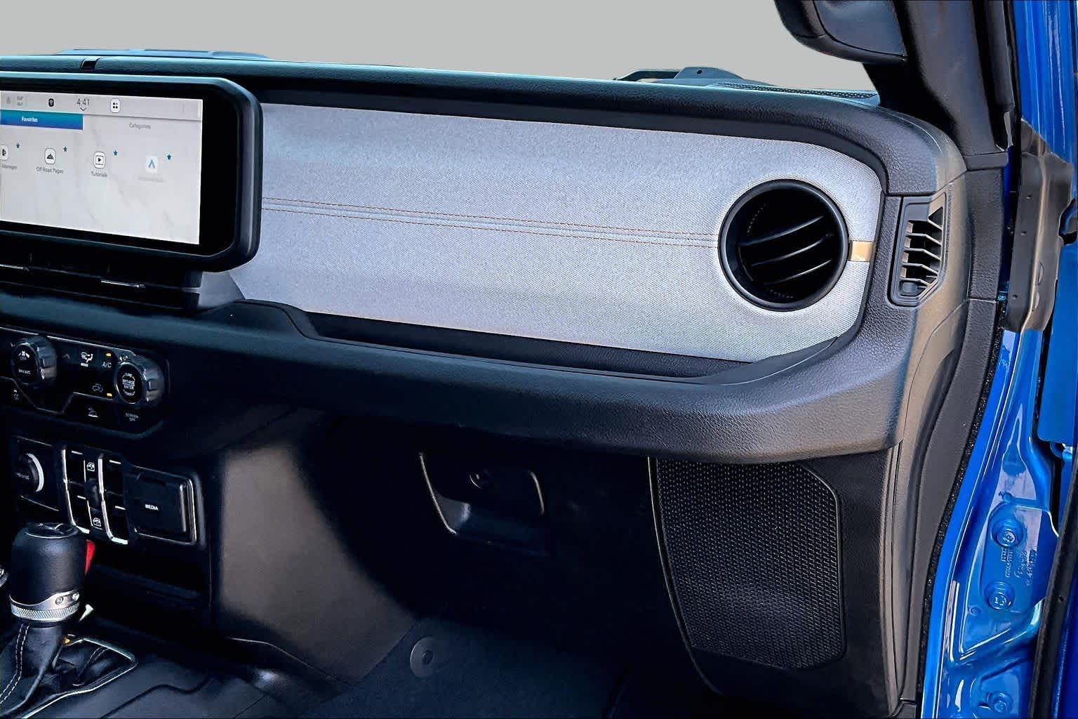2025 Jeep Gladiator