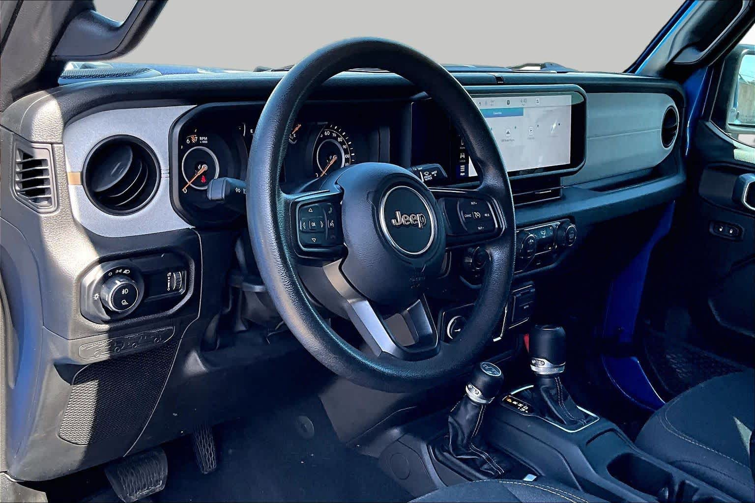 2025 Jeep Gladiator