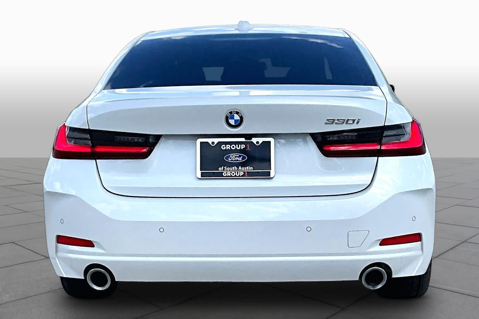 2024 BMW 330i
