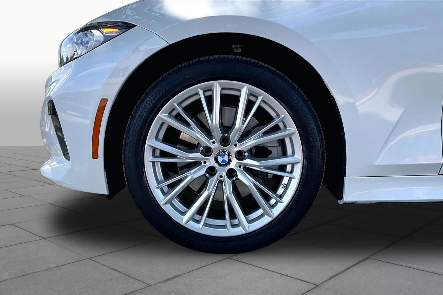 2024 BMW 330i